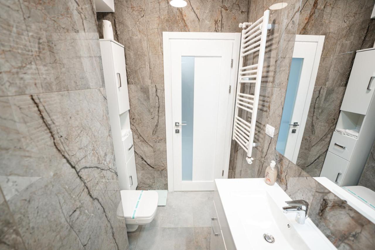 Altheda Living Zamca Apartment Suceava Luaran gambar